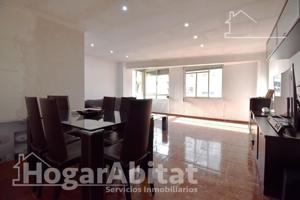 EXTERIOR CON TRASTERO Y ASCENSOR photo 0