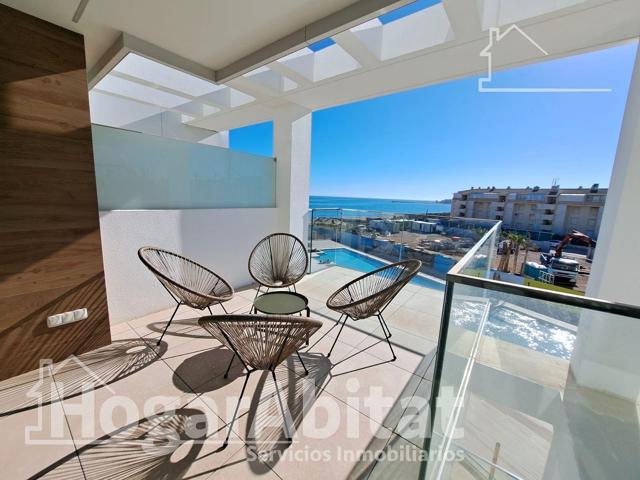 ¡NUEVO A ESTRENAR! ESPECTACULAR EXTERIOR JUNTO AL MAR CON PISCINA Y GARAJE photo 0