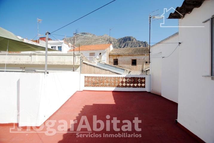 ¡GRAN OPORTUNIDAD! CASA DE PUEBLO CON PATIO, TERRAZA Y TRASTERO photo 0