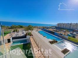 IMPRESIONANTE ÁTICO TOTALMENTE NUEVO A ESTRENAR CON PISCINA, GARAJE Y VISTAS AL MAR photo 0