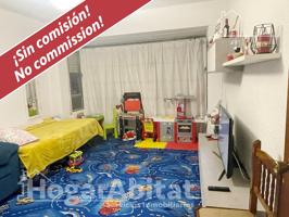 AMPLIA CASA CON MUCHAS POSIBILIDADES photo 0