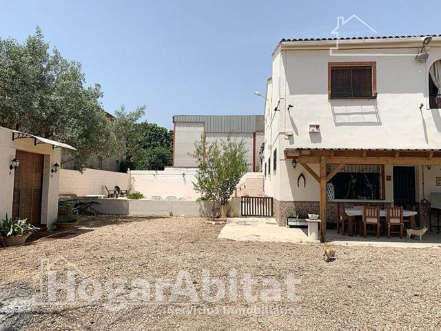 CHALET CON PISCINA, GARAJE, TERRAZA Y BARBACOA photo 0