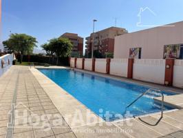 SEMINUEVO LUMINOSO EN RESIDENCIAL CON PISCINA, ASCENSOR Y GARAJE photo 0