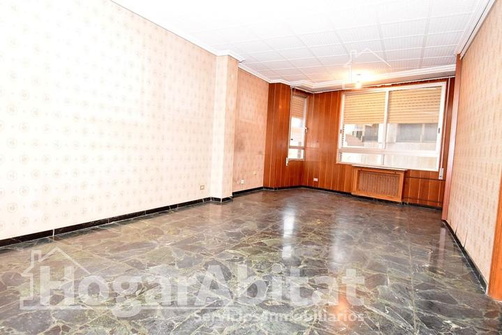 OPORTUNIDAD DE INVERSIÓN. DISFRUTA DE UNA VIVIENDA CON OFICINA EN EL CENTRO photo 0