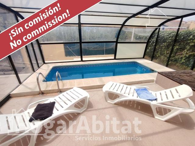 ¡SEGUNDA LÍNEA DE PLAYA! PRECIOSO CHALET SEMINUEVO CON GARAJE Y PISCINA PRIVADA photo 0