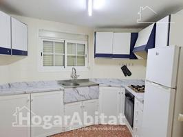 EXTERIOR CON GARAJE JUNTO AL CASTILLO BENISANO photo 0