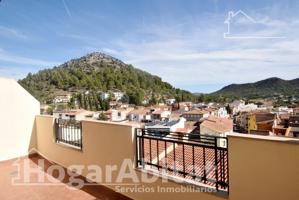 ¡VISTAS PANORAMICAS A LA MONTAÑA! GRAN ADOSADO SEMINUEVO CON GARAJE Y TERRAZA photo 0
