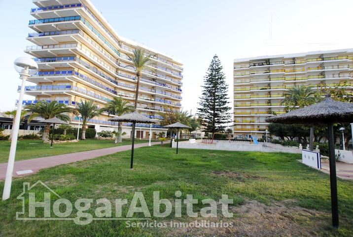 ¡EN PRIMERA LÍNEA DE PLAYA CON GARAJE, TRASTERO Y VISTAS AL MAR! photo 0