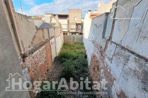 ¡OPORTUNIDAD INCREÍBLE! TERRENO URBANO AMPLIO Y CON COCHERA photo 0