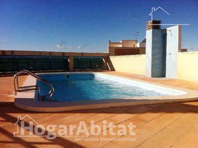 SEMINUEVO CON PISCINA, Y TERRAZA CON VISTAS AL MAR photo 0