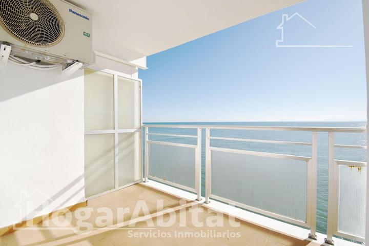 EXTERIOR Y REFORMADO CON PISCINA Y TERRAZA ¡VISTAS AL MAR! photo 0