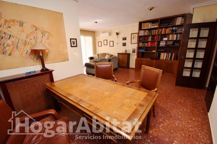 EXTERIOR EN RESIDENCIAL CON GARAJE, ASCENSOR, TERRAZA Y TRASTERO photo 0