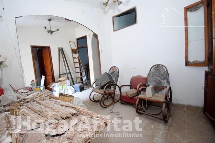 ¡HAZLO A TU GUSTO! CASA CON TERRAZA CERCA DE AYUNTAMIENTO photo 0