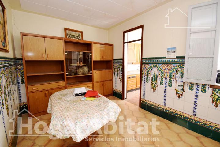 ¡EXCELENTE OPORTUNIDAD! CASA PARA REFORMAR CON GARAJE Y TRASTERO, EXCELENTE UBICACIÓN photo 0