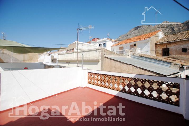 ¡GRAN OPORTUNIDAD! CASA DE PUEBLO CON PATIO, TERRAZA Y TRASTERO photo 0