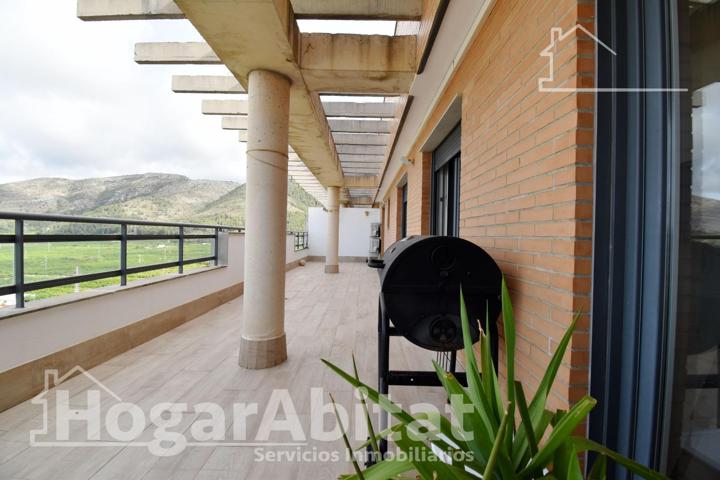 ÁTICO SEMINUEVO Y REFORMADO CON GARAJE Y TRASTERO photo 0