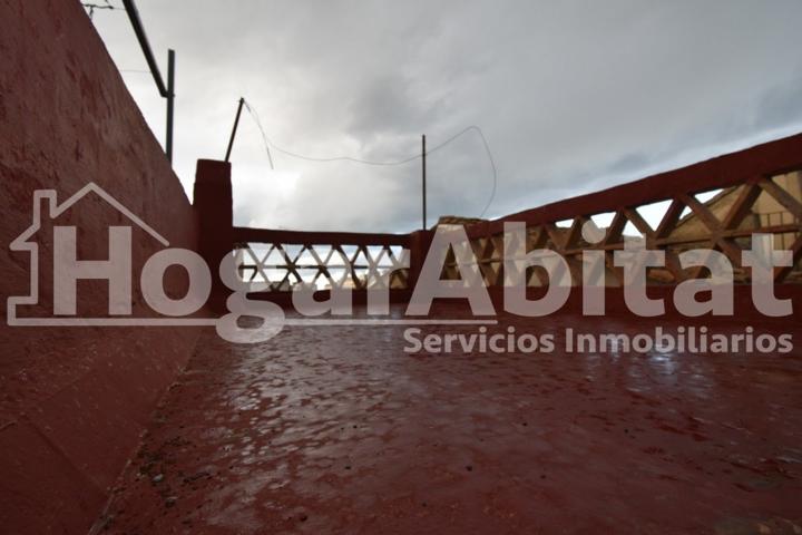 Casa de 2 alturas con TERRAZA cerca del Ayuntamiento photo 0