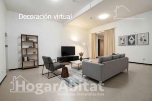 AMPLIA CASA ESQUINERA CON TERRAZA Y TRASTERO photo 0