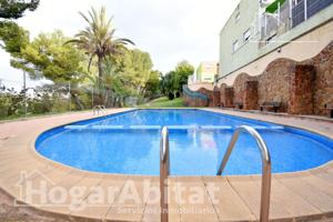 PRECIOSO ADOSADO CON PISCINA, GARAJE, TERRAZA Y BARBACOA photo 0