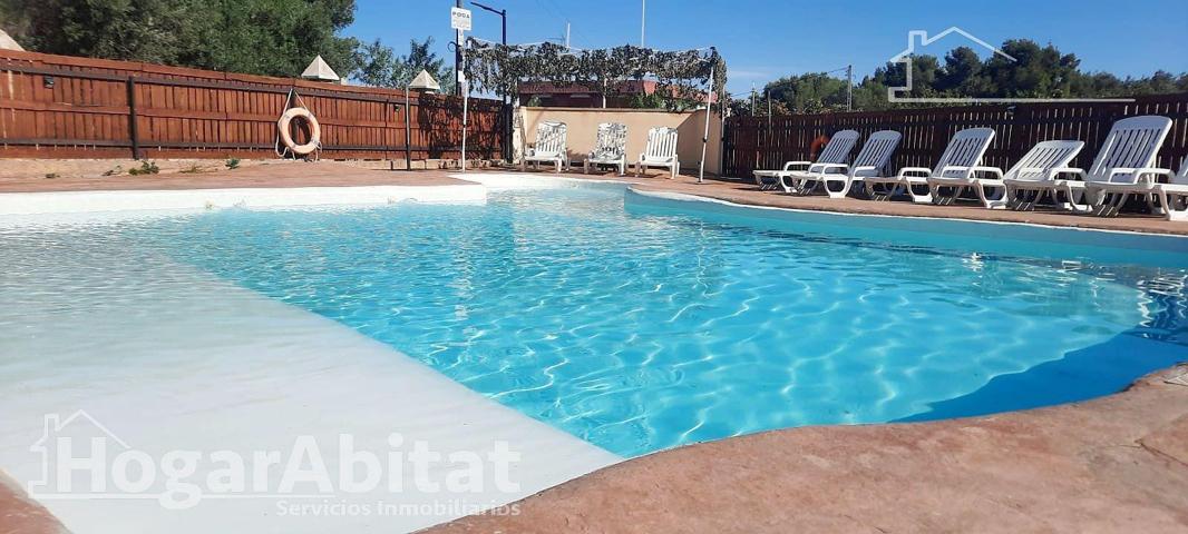 GRAN CHALET CON PISCINA, GARAJE Y PISTA DE PADEL PRIVADA photo 0