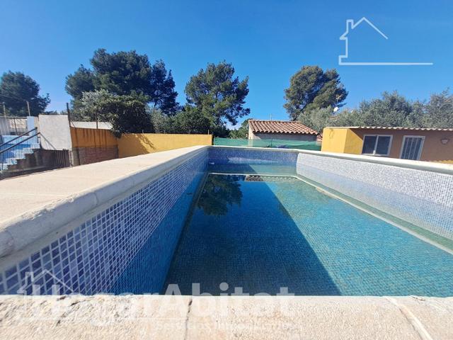 ¡GRAN OPORTUNIDAD! CHALET CON GARAJE, PISCINA PRIVADA Y PARCELA photo 0
