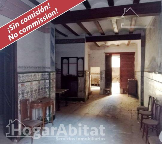 ¡OPORTUNIDAD DE INVERSIÓN! GRAN CASA PARA REFORMAR CON TERRAZA, EN EL CENTRO photo 0