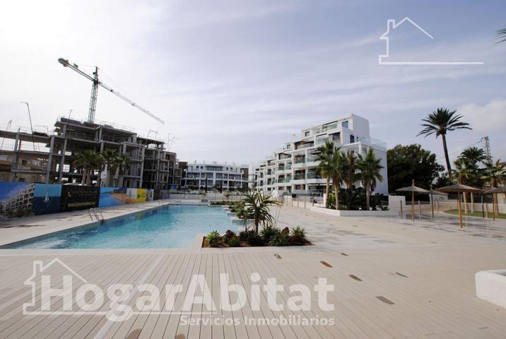 ¡A ESTRENAR, PRIMERA LÍNEA DE PLAYA! LUMINOSO EXTERIOR CON PISCINA Y TERRAZA photo 0