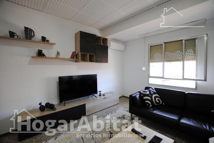 ¡GRAN OPORTUNIDAD! MUY AMPLIO DE 4 DORMITORIOS, CON BALCÓN JUNTO AV BENIOPA photo 0