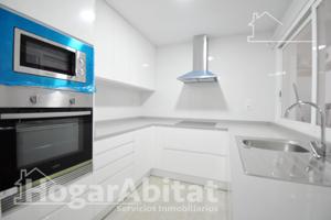 ¡5 DORMITORIOS! CÉNTRICO CON TERRAZA Y TRASTERO photo 0