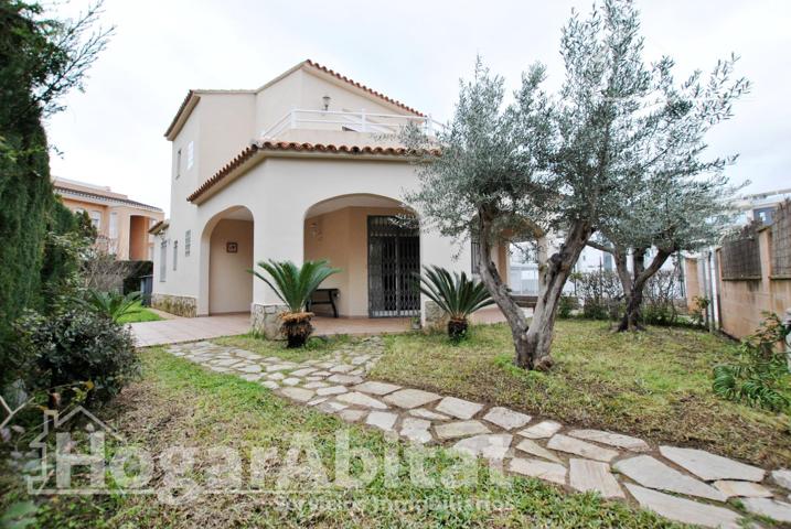 ¡OPORTUNIDAD DE INVERSIÓN! GRAN CHALET CON GARAJE Y TERRAZA CERCA DEL MAR photo 0