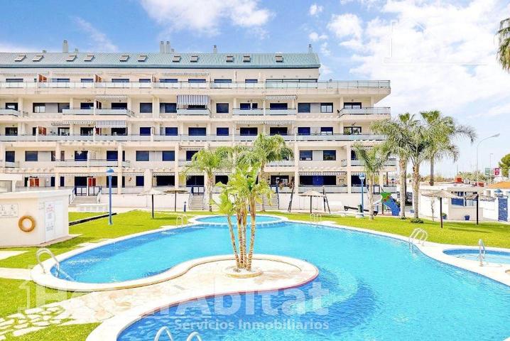¡RESIDENCIAL DE LUJO! ACOGEDOR Y LUMINOSO CON TERRAZA, FRENTE AL MAR! photo 0