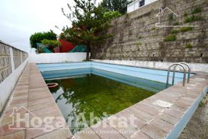 ¡GRAN OPORTUNIDAD! CHALET ECONOMICO CON PISCINA, GARAJE Y TERRAZA photo 0