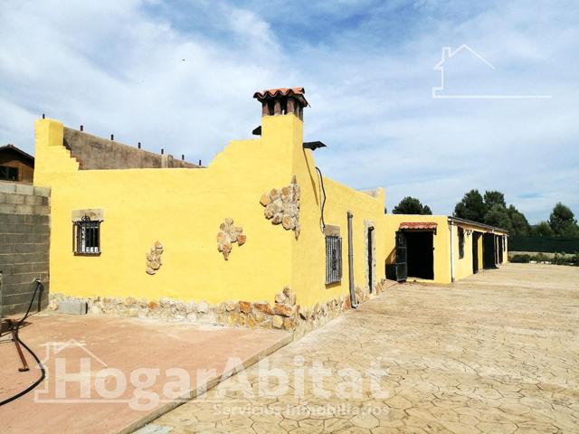 CHALET RUSTICO CON 4361 M2 DE PARCELA Y PARKING photo 0