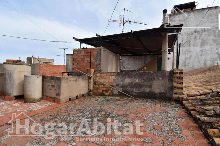 ¡OPORTUNIDAD DE INVERSIÓN! CASA ECONÓMICA PARA REFORMAR CON TERRAZA photo 0