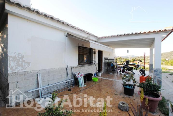 ¡VISTAS A LA MONTAÑA! GRAN CHALET REFORMADO CON TERRAZA Y PARCELA photo 0