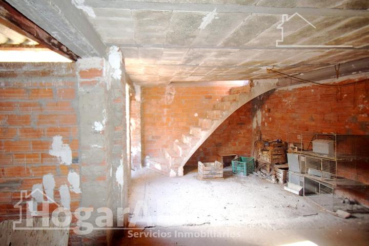 ¡PERFECTO PARA INVERTIR! CASA AMPLIA Y LUMINOSA PARA REFORMAR CON DOS TERRAZAS photo 0