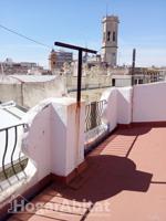ESPACIOSA CASA CON TERRAZA EN LA ZONA CÉNTRICA photo 0