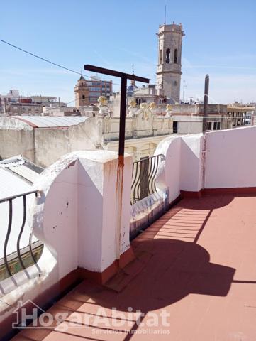 ESPACIOSA CASA CON TERRAZA EN LA ZONA CÉNTRICA photo 0