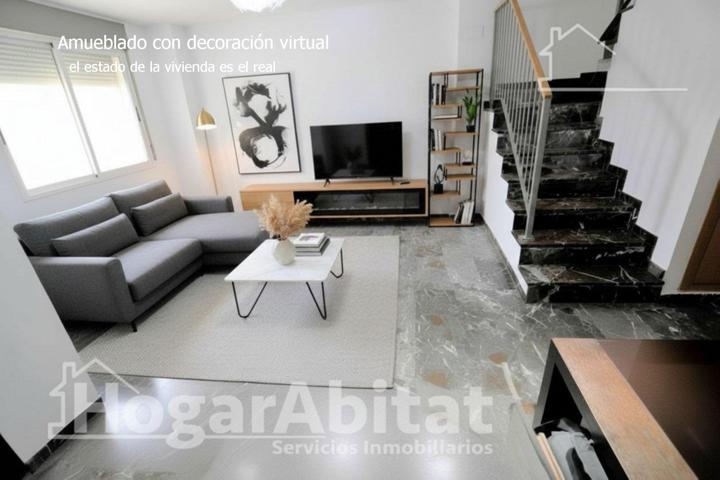 ADOSADO AMPLIO Y LUMINOSO CON DOS TERRAZAS, DOS GARAJES Y TRASTERO photo 0