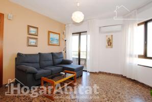 ¡VISTAS PANORÁMICAS! AMPLIO, ALTO Y LUMINOSO CON TERRAZA Y BALCÓN photo 0