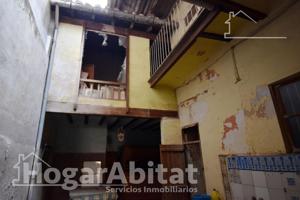 GRAN CASA CON TERRAZA PARA HACER TU HOGAR DE SUEÑO photo 0