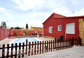 ¡ESPECTACULAR EN RESIDENCIAL! CHALET CON GARAJE, PISCINA PRIVADA Y TERRAZA photo 0