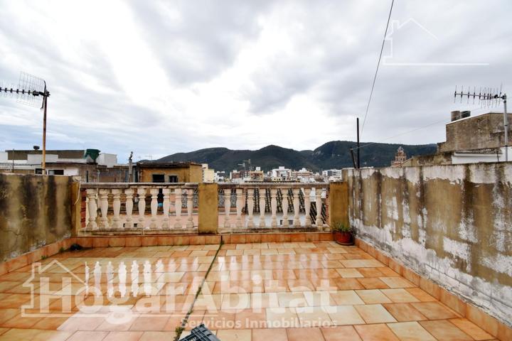 AMLIA CASA CON TERRAZA Y PATIO photo 0