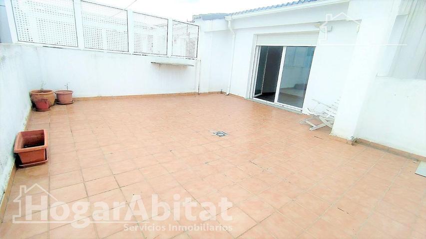 ¡GRAN ÁTICO! LUMINOSO E IMPECABLE CON TERRAZA Y BALCÓN, CERCA DEL CENTRO photo 0