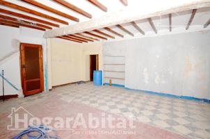 ¡OPORTUNIDAD DE INVERSIÓN! CASA ESQUINERA PARA REFORMAR CON TERRAZA photo 0