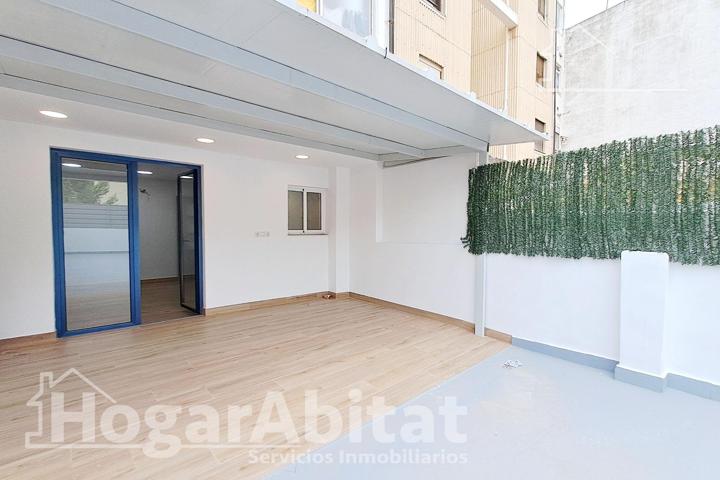 ¡TOTALMENTE REFORMADO! LUMINOSO Y EXTERIOR CON BALCÓN Y TERRAZA, CERCA DEL CENTRO photo 0