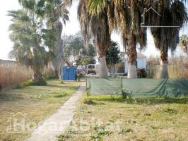 ¡OPORTUNIDAD DE INVERSIÓN! GRAN CHALET AMPLIO CON GARAJE Y PARCELA photo 0