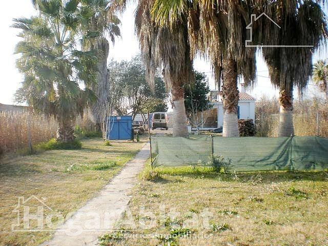 ¡OPORTUNIDAD DE INVERSIÓN! GRAN CHALET AMPLIO CON GARAJE Y PARCELA photo 0