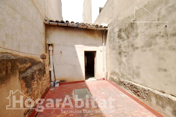 ¡OPORTUNIDAD DE INVERSIÓN! CASA EN EL CENTRO, MUY ECONOMICA PARA HACER A TU GUSTO photo 0