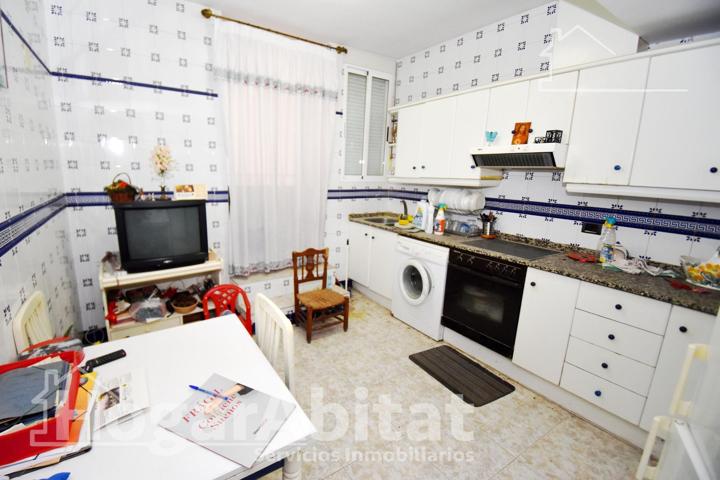 ¡CENTRO! GRAN CASA CON TERRAZA photo 0